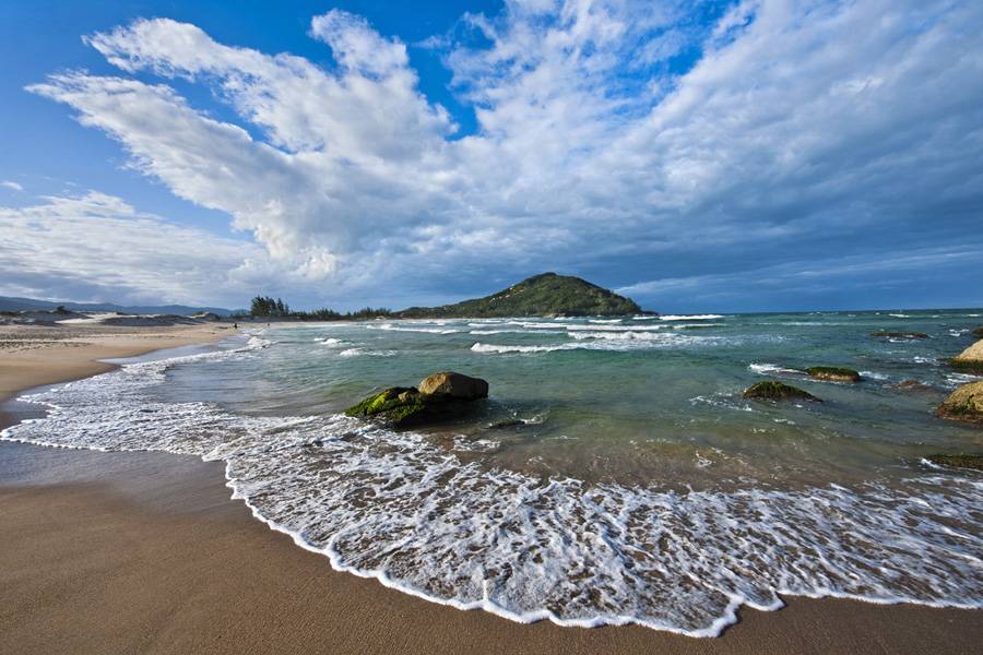 Ferrugem, Santa Catarina, Playas del sur de Brasil